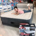 Intex ultra plush headboard inflatable mattress - Image 4