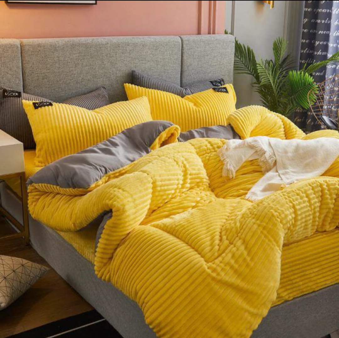 Screenshot_2023-04-26-12-39-51-82_7352322957d4404136654ef4adb64504.jpg Velvet TC warm duvet - Image 1