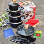 Non stick cookware set