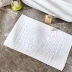 White cotton bathmats - Image 3